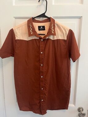 Cowboy Western Standard Issue brand shirt size M. Snakes!